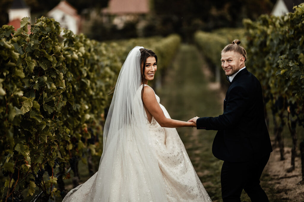 Svadba vo vinici, Vlado & Katka, amo chovanec.